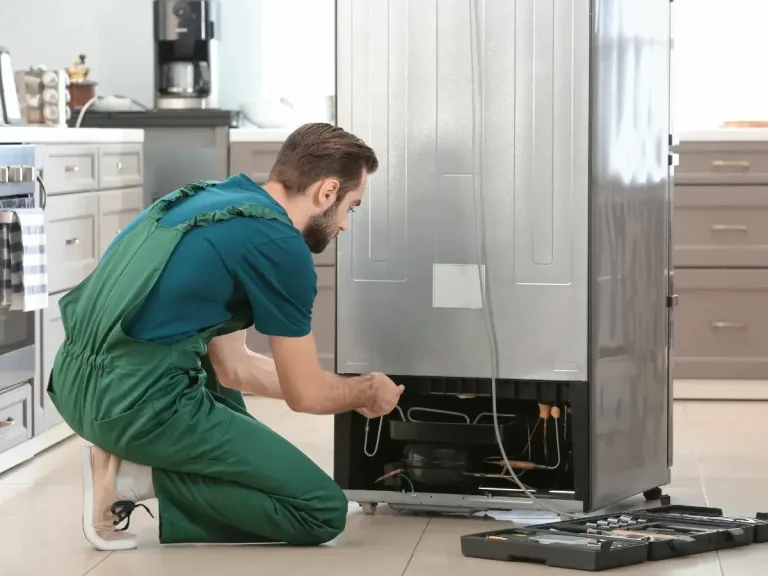 repair a fridge freezer jpg 768x576
